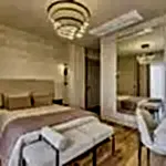 Açık renk yatak odası dekorasyonu